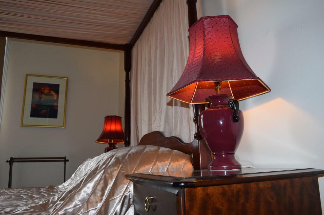 Appartamento Period House / Entire Upstairs Flat Inverness Esterno foto